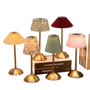 Tùy Chỉnh Retro Bảng Đèn Phòng Ngủ Cao Cấp Ánh Sáng Ban Đêm 3 Màu Sắc Pleated Thiết Kế Cho Bầu Không Khí Trang Trí Có Thể Sạc Lại Bảng Đèn - Product Image 1