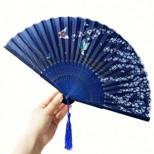 Ventiladores de Seda Mini Personalizados al por Mayor, Plegables a Mano, Estilo Arte Popular con Técnica Pintada, de Bambú Portátil para Decoración del Hogar - Product Image 1