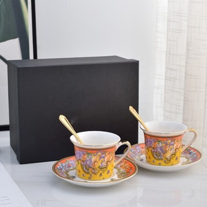 Nouvelle conception, ensemble de 2 tasses en céramique, style occidental européen, ensemble de café droit de luxe avec poignée dorée - Product Image 2