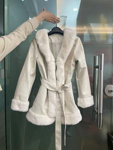 Chic Luxe Mùa Đông Cổ Áo Lông Thú Chắp Vá Mỏng Phù Hợp Với Dài Áo Khoác Lông Thú Phụ Nữ Cardigan Áo Khoác Da Với Vành Đai - Product Image 5