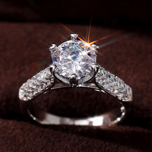 Anillo de Diamantes F791, Corte Brillante Redondo, Color G Natural, Anillo de Compromiso para Mujer, Estilo Clásico con Diamantes Laterales - Product Image 3