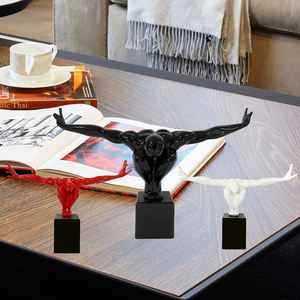 งานฝีมือเรซิ่น รูปปั้นน้ำหนักเบา กันน้ำ รูปปั้นนักดำน้ำเดวิด รูปปั้นนักกีฬาหญิง งานศิลปะตกแต่งบ้าน - Product Image 3