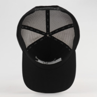 Gorras Deportivas Personalizadas OEM de 5 Paneles con Visera Precurvada y Malla, Gorra Trucker con Logotipo Bordado y Cuerdas Decorativas al por Mayor