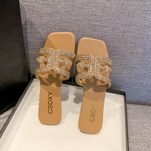 Chaussons pour femmes, design de chat de dessin animé, patte de luxe, chambre personnalisée, <span class=keywords><strong>sandales</strong></span> de luxe pour femmes, qualité 2025, <span class=keywords><strong>sandales</strong></span> pour femmes - Product Image 2