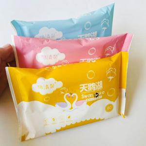 Paquete de 30 toallitas húmedas portátiles, toallitas desmaquillantes desechables, toallitas húmedas para hoteles y restaurantes al por mayor. - Product Image 2