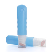 Bouteille à bille en plastique PE de forme irrégulière unique, couleur personnalisée, bouteille vide en PE à presser, emballage cosmétique de forme spéciale