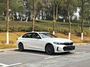 <span class=keywords><strong>BMW</strong></span> <span class=keywords><strong>320</strong></span> 330 2025 Berlina Automatica Turbo con Pneumatici R18 Guida a Sinistra Ottime Condizioni Esterne Prezzo Conveniente - Product Image 3