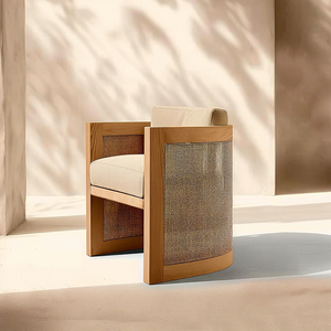 Set di Mobili da Giardino in Legno di Teak Massiccio di Alta Qualità, Tavolo e Sedie per Villa e Resort di Lusso - Product Image 1