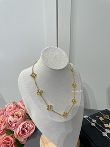 Collana da Donna in Rame con Quadrifoglio e Dieci Fiori, Placcata Oro 18K, Incisione Laser CNC, Catena in Stile Bambù, Stile Sportivo, Live Streaming - Product Image 1