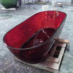 Baignoire autoportante à surface solide rouge clair personnalisée moderne égouttoir de baignoire en résine transparente rouge clair pour l'intérieur des hôtels - Product Image 2