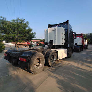 <span class=keywords><strong>Camion</strong></span> Tracteur d'<span class=keywords><strong>Occasion</strong></span> SINOTRUK HOWO T7H 6x4 10 Roues 440HP Moteur <span class=keywords><strong>MAN</strong></span> Euro 5 HW19712 Manuel Double Cabine <span class=keywords><strong>Prix</strong></span> Bas 2021 - Product Image 5