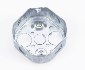 Hộp Octagon, 4 Inch, Mặt Đất Nâng Cao 1-1/2 Inch Sâu 1/2 Inch Và Loại Trực Tiếp Bên 3/4 Inch, Kết Thúc Màu Xám - Product Image 1