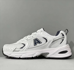 Chaussures de sport décontractées pour hommes, baskets légères pour la course à pied, chaussures respirantes pour la marche, pour la salle de sport, les activités de loisirs quotidiennes en plein air - Product Image 1