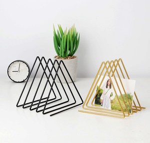 Bắc Âu tối giản tam giác rèn sắt máy tính để bàn kệ sách văn phòng sáng tạo máy tính để bàn cuốn sách đứng Tạp Chí Lưu trữ báo giá - Product Image 3