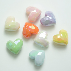 Perles en vrac Macaron UV couleur unie, motif cœur sectionnel éblouissant, pour accessoires de sangle de téléphone DIY, matériel en gros - Product Image 2