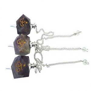 Pendule en Agate Jaune Sculpté, Pierre Précieuse pour la Radiesthésie et la Divination, avec Chaîne en Argent et Perles de Cristal - Product Image 3