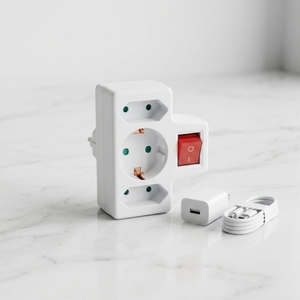 Multipresa Euro a 4 Prese Bianca con Design a T, Spina Schuko Maschio, 4 Uscite di Tipo, Interruttore a Bilanciere Rosso, Compatta per Francia e Spagna - Product Image 2