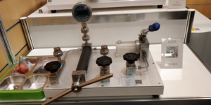 Manómetros Hidráulicos, Bomba de Prueba de Presión, Calibrador de Presión de Alta Precisión, 700 bar, Agua Destilada - Product Image 5