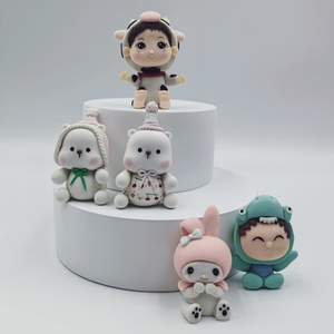 Adorabili statuette da ragazzo di argilla morbida-mucche dinosauri serie di animali figure di stinco <span class=keywords><strong>per</strong></span> decorazione di <span class=keywords><strong>torte</strong></span> fai da te artigianato e decorazione di auto - Product Image 1