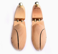 Arbre à chaussures en bois de Lotus Shaper de chaussures en bois massif réglable Design gravé écologique Cuir anti-rides sans déformation