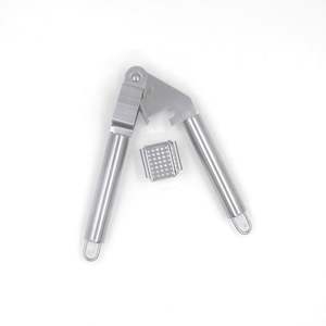 <span class=keywords><strong>Presse</strong></span>-<span class=keywords><strong>ail</strong></span> manuelle en acier inoxydable avec poignée ergonomique, outil <span class=keywords><strong>de</strong></span> cuisine sûr pour les légumes - Product Image 5