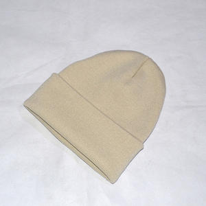 Automne et hiver mode Double couleur unie tricoté chapeau pour hommes et femmes adulte Protection des oreilles nouvelle casquette chaude en gros - Product Image 6