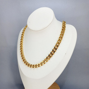 Modische Kubanische Hip-Hop Edelstahl-Halskette mit 18K Gold-Beschichtung für Männer und Frauen - Schlichte Kettenkette - Product Image 4