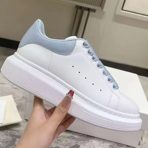 Chaussures de marche respirantes en cuir véritable à lacets de haute qualité 2026 pour hommes et femmes, marque de créateur de luxe pour l'hiver, l'été et l'automne - Product Image 5
