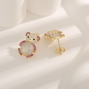 2024 vente chaude ours en peluche paire mignon 14K plaqué or cubique zircone conception de bijoux petites boucles d'oreilles femmes accessoires cadeau - Product Image 4