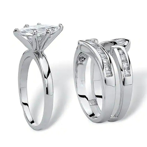 Set di Tre Anelli di Fidanzamento con Micro Pavé di Zirconi per Donne, Gioielli Scintillanti alla Moda - Product Image 3