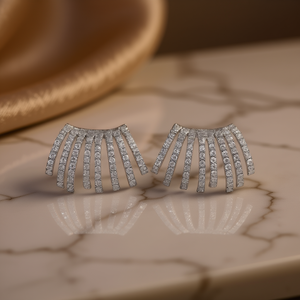 Orecchini in Oro Bianco con Diamanti Taglio Baguette, Gioielli di Lusso Naturali per Donna - Product Image 2