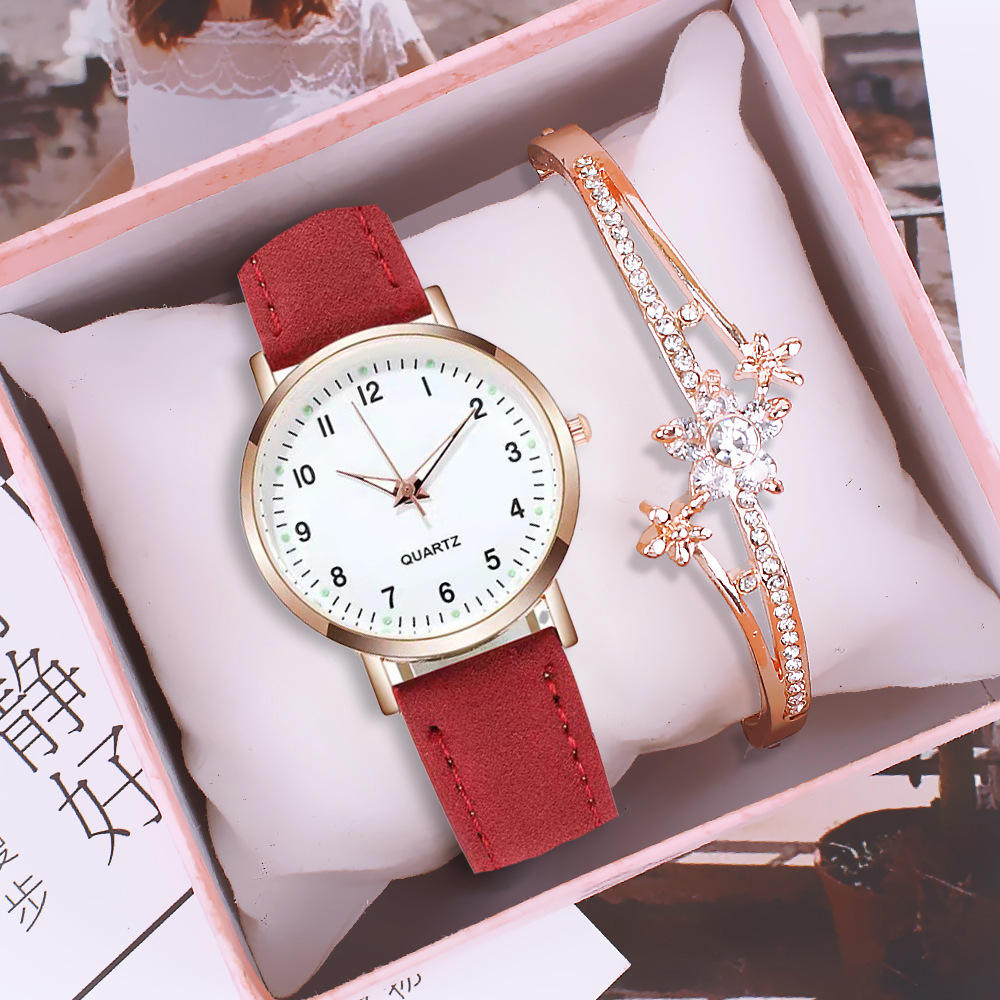 Shop Our Fashionable Women's Leather Strap Wristwatches