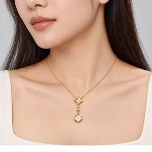 Collier pendentif coquille blanche en acier inoxydable plaqué or 14 carats sous vide, breloque verticale, chaîne réglable 42+6 cm - Product Image 5