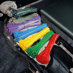 Attaches de câble autobloquantes en nylon PA66, 200 mm, multifonctionnelles, colorées, pour regroupement électrique - Product Image 3