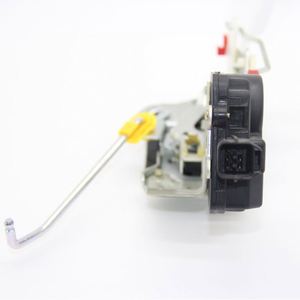 Actuador de Cerradura de Puerta para Automóviles Hyundai y Kia, 81420-26000 - Product Image 2