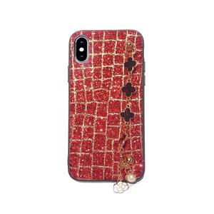 Coque de téléphone à carreaux de luxe avec décor de trèfle et chaîne en or, housse de téléphone Bling à bandoulière pour iPhone 17/16/15/14/13 Pro Max - Product Image 1