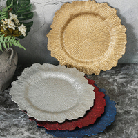 Assiette en plastique de 13 pouces, bord floral irrégulier, assiette décorative en plastique, sous-assiette pour banquet de mariage
