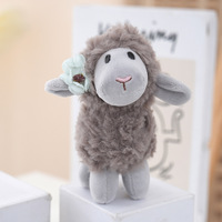 Porte-clés Mignon Mini Mouton en Peluche Dessin Animé, Jouet en Peluche 3D Doux et Moelleux, Breloque de Sac en Forme de Chèvre Kawaii ou Agneau
