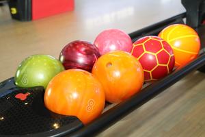 <span class=keywords><strong>Indoor</strong></span>-Spielanlage Bestseller <span class=keywords><strong>Bowling</strong></span>-Komplettset für Erwachsene Bowlingmaschine Günstige <span class=keywords><strong>Bowling</strong></span>-Ausrüstung - Product Image 4