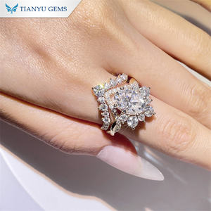 Tianyu forma ovale cuore e frecce 8x11MM Moissanite Set di anelli di diamanti 14K 18K 10K oro massiccio Custom Set anello di fidanzamento - Product Image 3