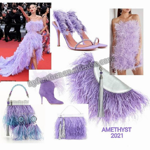 <span class=keywords><strong>Boa</strong></span> d'autruche violet écologique 2ply en vrac <span class=keywords><strong>Boa</strong></span> en plumes d'autruche bon marché pour carnaval maison robe de soirée Costume décor - Product Image 2