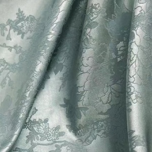 Tessuto Jacquard Satinato 100% Poliestere Premium Antirughe <span class=keywords><strong>per</strong></span> Produzione di Biancheria da Letto, Tende e Abbigliamento - Product Image 3