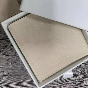 Pochette d'emballage pour bijoux en microfibre avec logo personnalisé, avec boîte à tiroir, 8 cm x 8 cm, beige - Product Image 6