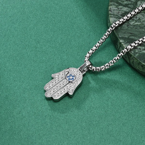 Collar con Colgante <span class=keywords><strong>de</strong></span> <span class=keywords><strong>Mano</strong></span> <span class=keywords><strong>de</strong></span> Fátima <span class=keywords><strong>de</strong></span> Acero Inoxidable con Cristales <span class=keywords><strong>de</strong></span> Imitación y Baño <span class=keywords><strong>de</strong></span> <span class=keywords><strong>Oro</strong></span> PVD <span class=keywords><strong>de</strong></span> 18K, Estilo Hiphop - Product Image 5