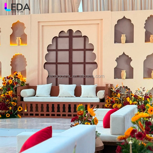 ฉากหลังอะคริลิคสีขาวขนาดใหญ่แบบกำหนดเองได้สำหรับงานปาร์ตี้หรูหรา LEDA พร้อมเชิงเทียนทรงโค้งสไตล์อินเดียติดผนังสำหรับงานแต่งงาน - Product Image 3