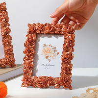 Cadre photo/peinture moderne minimaliste en résine rose - Cadre floral de table écologique et durable pour la vente en gros de décoration intérieure et de cadeaux