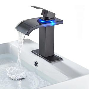 Robinet cascade en verre courbé avec siège de valve de 35 mm en cuivre, robinet de lavabo monobloc avec lumière LED - Product Image 3