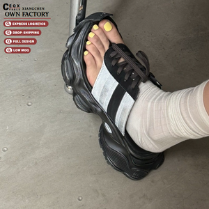 Zapatillas de deporte y chanclas de nuevo estilo para hombre, sandalias de verano antideslizantes y zapatillas de invierno con cordones cómodos para uso exterior - Product Image 1