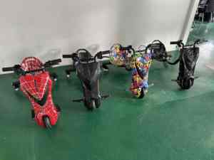 Drift <span class=keywords><strong>Trike</strong></span> Flexible <span class=keywords><strong>Smart</strong></span> 36V Scooter de Drift Électrique <span class=keywords><strong>Pliable</strong></span> Grand Siège pour Enfants - Product Image 1