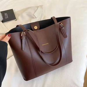 Bolsos grandes de lona impermeables para mujer, 6 colores disponibles, ideales como regalos para damas de honor o bodas. - Product Image 5